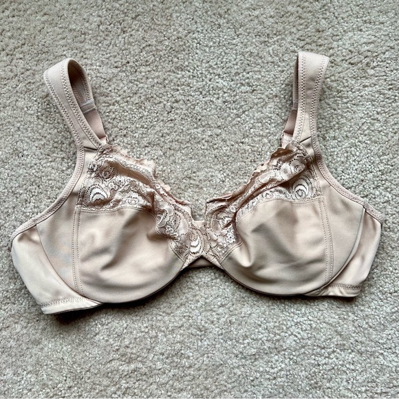 Glamorise Low Cut WonderWire Lace Bra - Picture 2 of 5